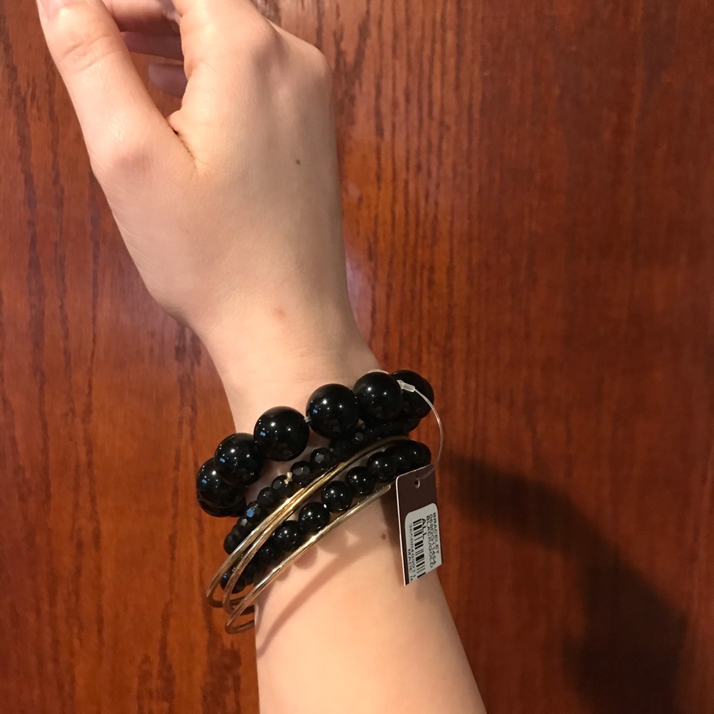 NWT Black and Gold Bangles 🖤💛